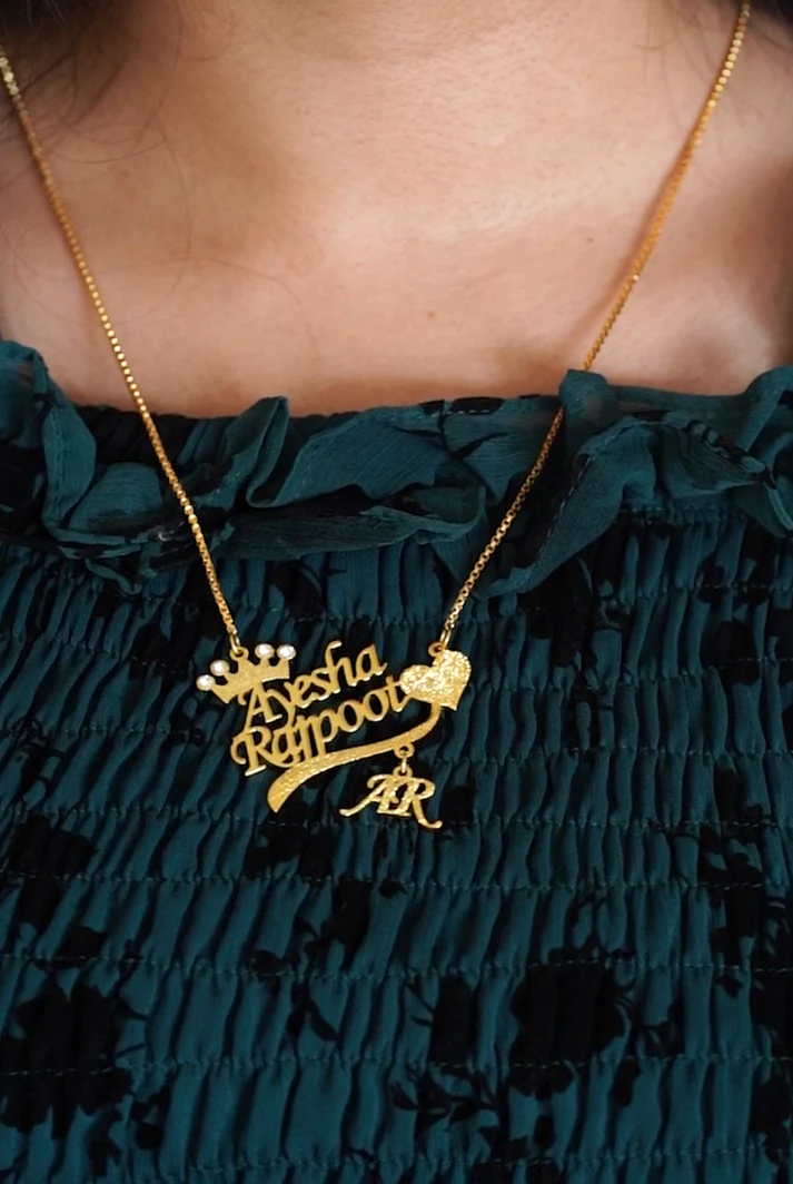 Queen Design Necklace